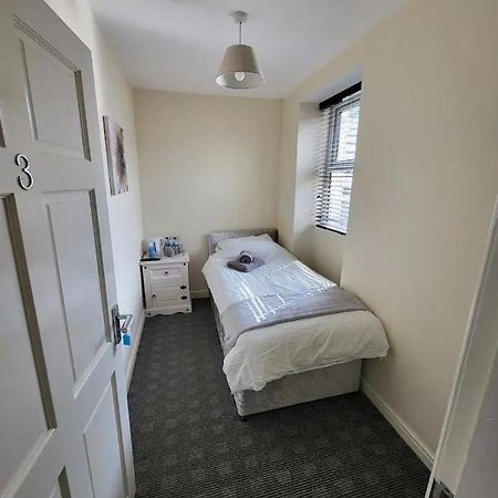 The Dublin Packet - Single Room 2 Holyhead Exteriér fotografie