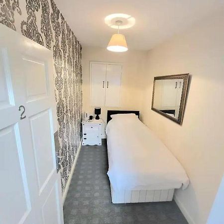 The Dublin Packet - Single Room 2 Holyhead Exteriér fotografie