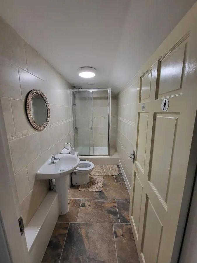 The Dublin Packet - Single Room 2 Holyhead Exteriér fotografie
